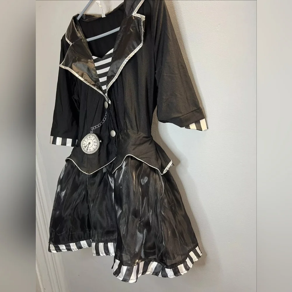 Dark Mad Hatter Women's costume - Picture 4 of 12